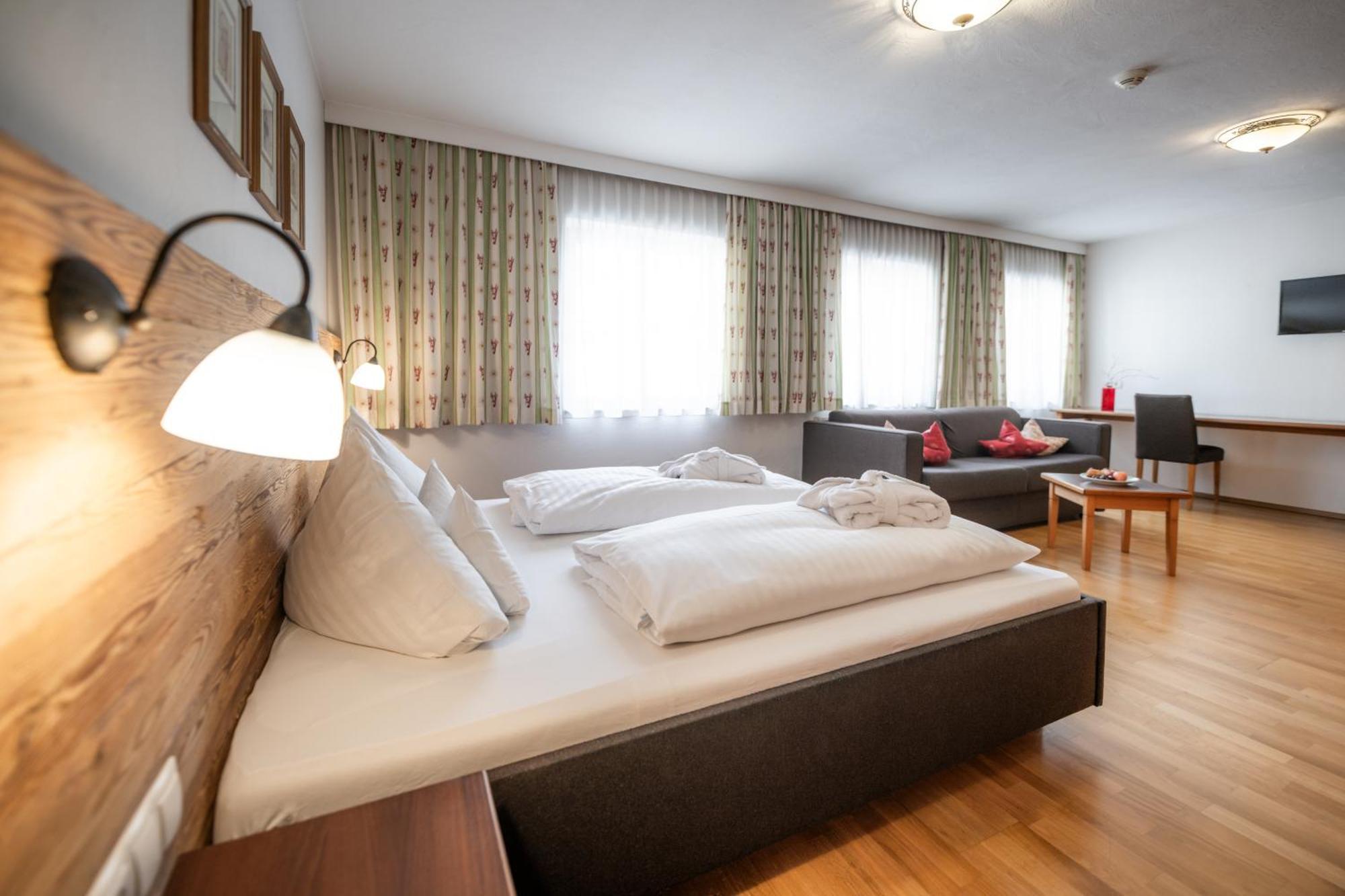Das Posthaus Stubai&Smart Hotel Fulpmes Exterior photo